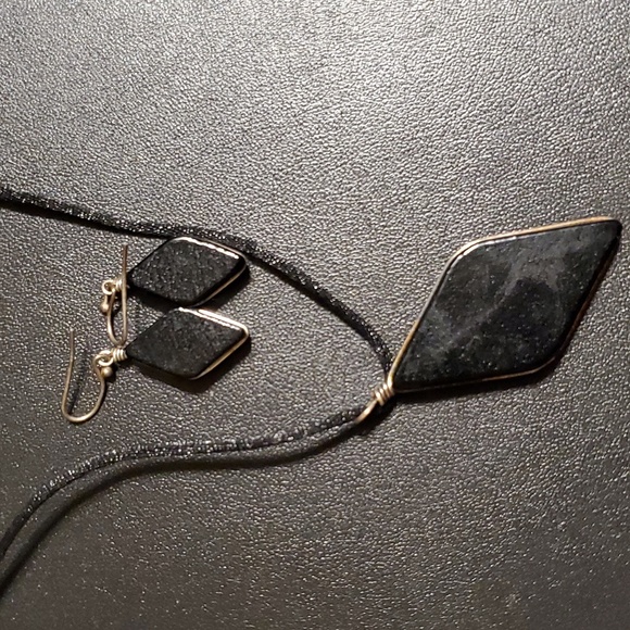 Pendant and Earring Set Black Rope Chain - Picture 4 of 4